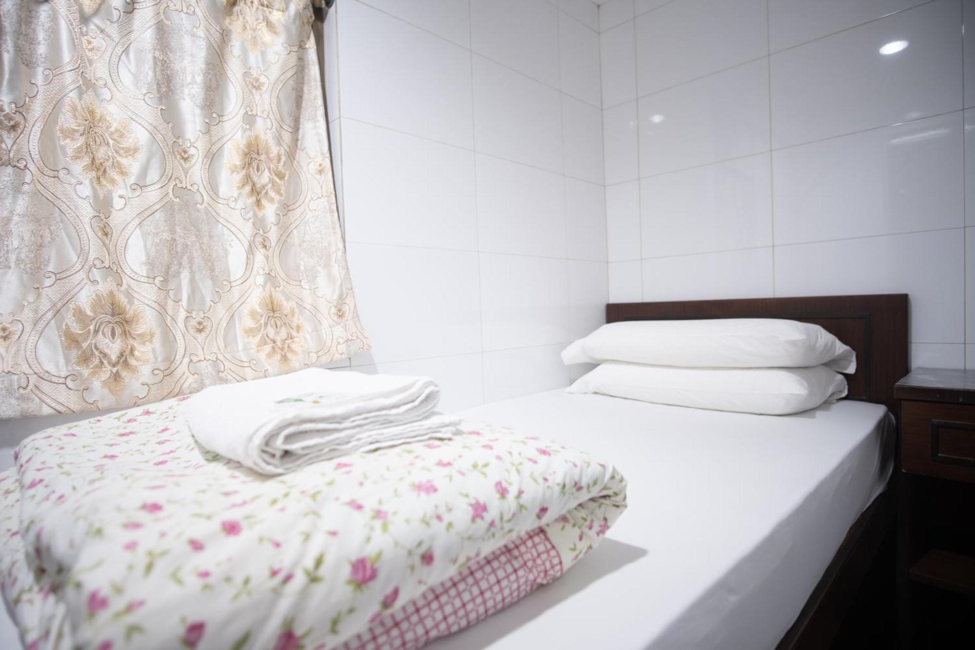 Hollywood Guesthouse Hong Kong Bagian luar foto
