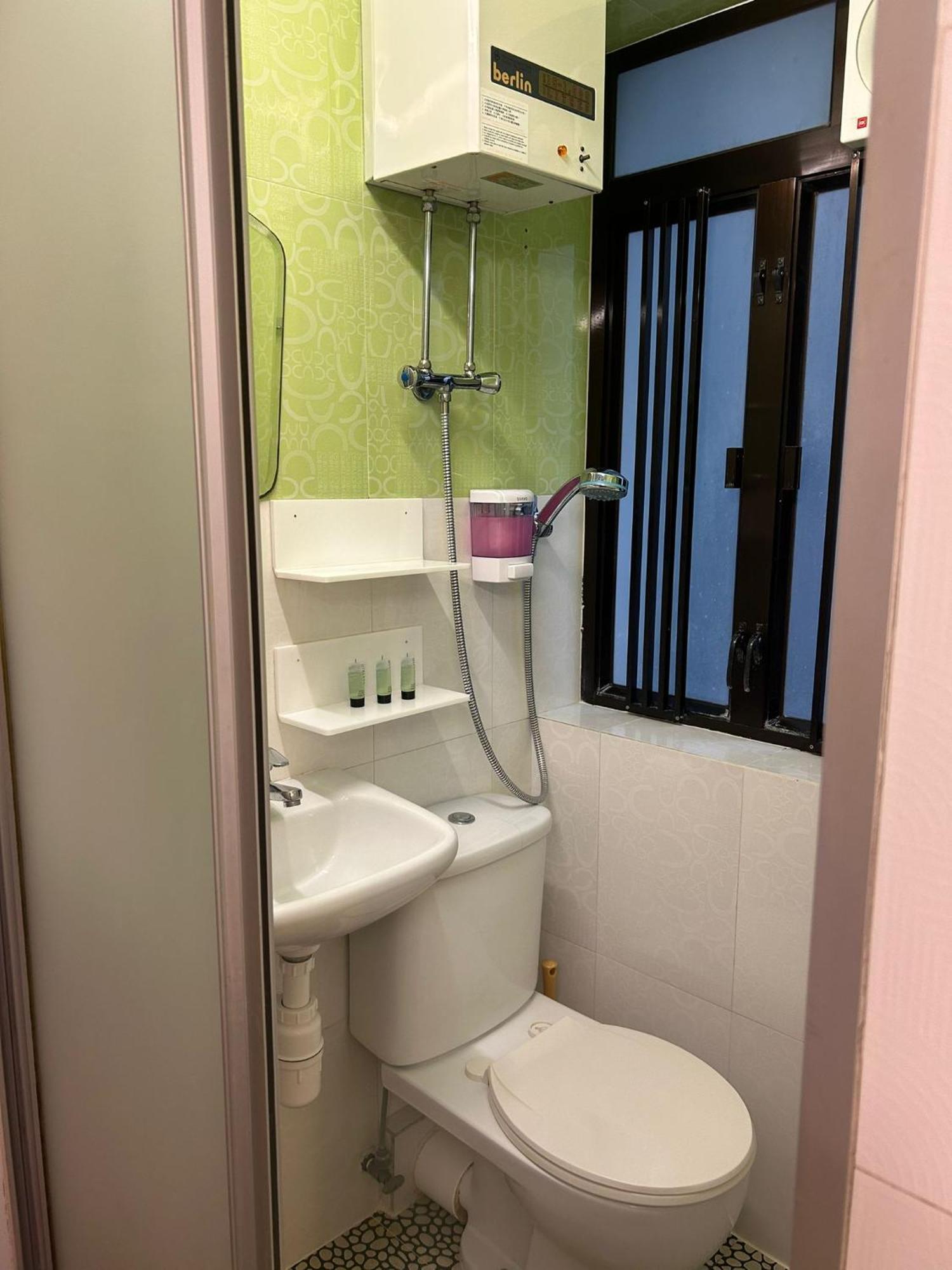 Hollywood Guesthouse Hong Kong Bagian luar foto