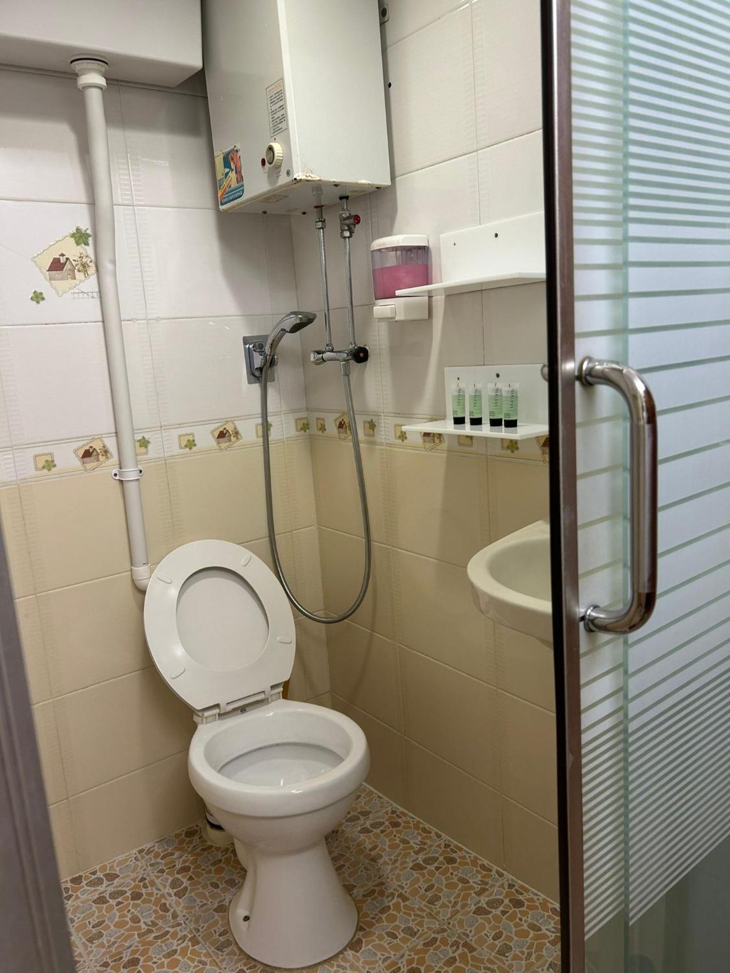 Hollywood Guesthouse Hong Kong Bagian luar foto